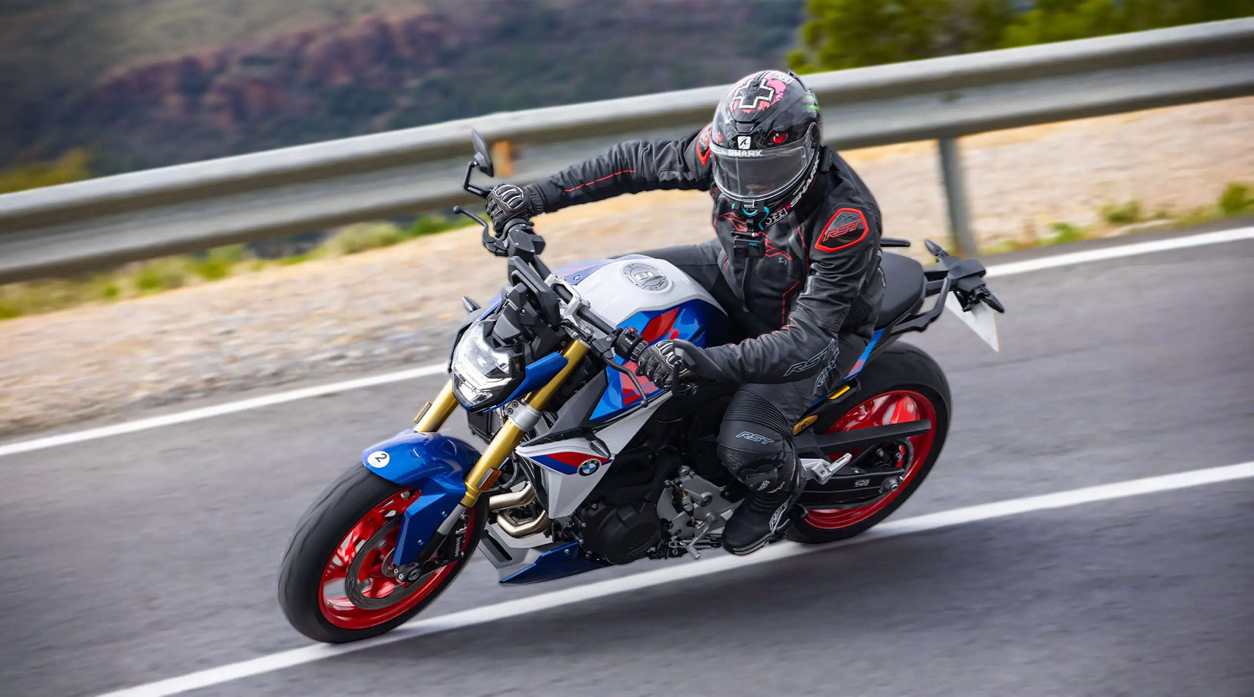 2025 BMW F 900 R in Alhambra, CA