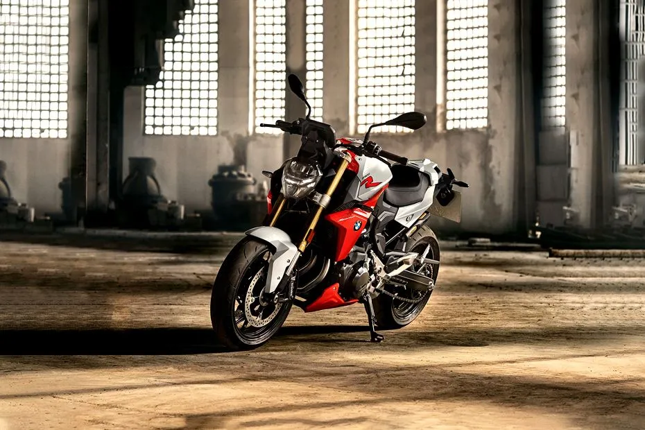 2025 BMW F 900 R in Alhambra, CA